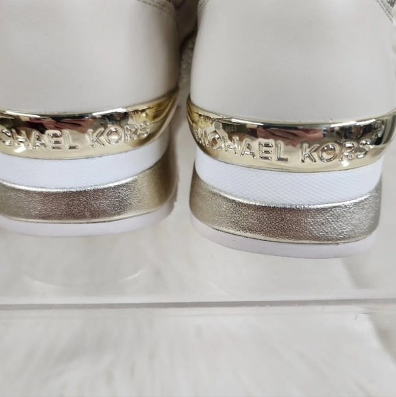 NEW Michael Kors tennis shoes sz 6 - Picture 9 of 12